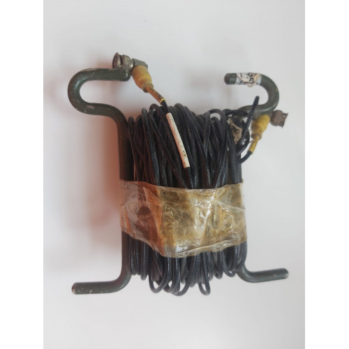 LARKSPUR ANTENNA FEEDER