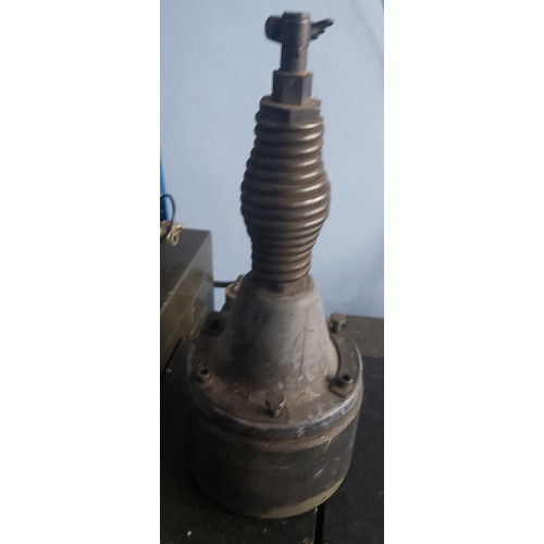 RACAL ARMY MILITARY RADIO BCC588 AMU ANTENNA MATCHING UNIT AND ANTENNA BASE