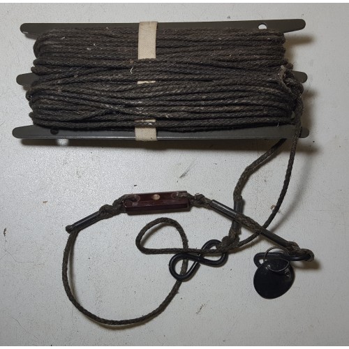 WW2 Army Military Radio US Signal Corps BC1306 Guy Rope GY12 GY42 WW2 Army Military Radio US Signal Corps BC1306 Guy Rope GY12 GY42